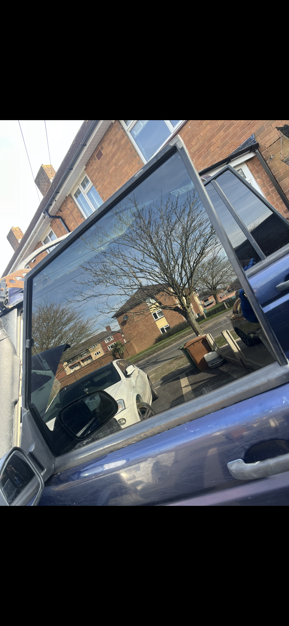 MOBILE TINT Black out tint 95% tint (5% VLT)